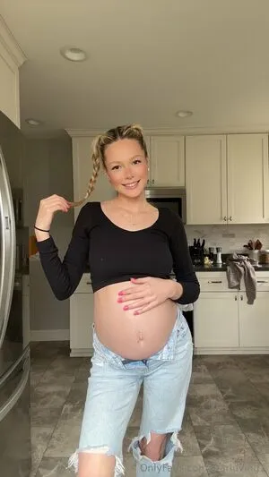 Starluving1 OnlyFans Leaked Free Thumbnail Picture - #cpthVFv3vi