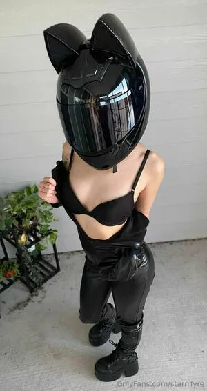 Starrrfyre OnlyFans Leaked Free Thumbnail Picture - #8udqyqnLTL