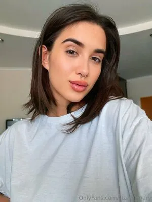 Starry Mary OnlyFans Leaked Free Thumbnail Picture - #x37rfFCku0