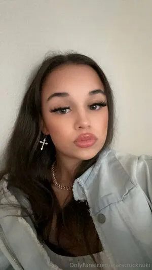 Starstrucknuki OnlyFans Leaked Free Thumbnail Picture - #1Uteo0EcCC