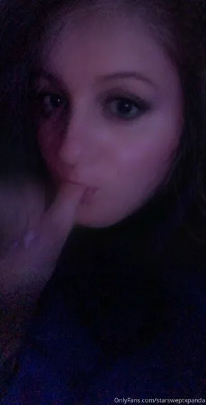 Starsweptxpanda OnlyFans Leaked Free Thumbnail Picture - #8xPcmaXePf