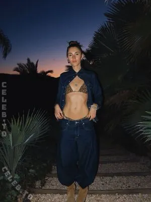 Stefanie Giesinger OnlyFans Leaked Free Thumbnail Picture - #MiMmyXbHMA