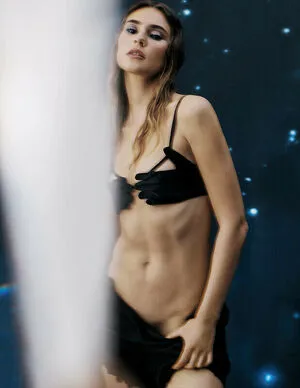 Stefanie Giesinger OnlyFans Leaked Free Thumbnail Picture - #b4A2f335y7