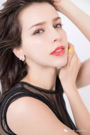 Stefanie Joosten OnlyFans Leaked Free Thumbnail Picture - #FbSkehI86M