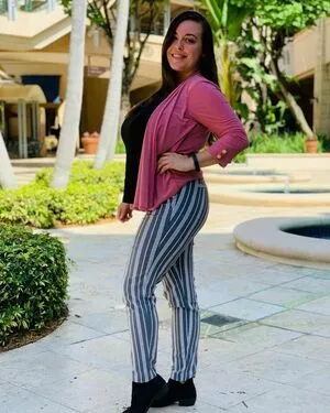 Stefanie Juicy OnlyFans Leaked Free Thumbnail Picture - #0MFbAdj30q