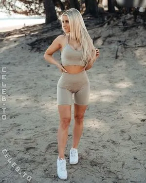 Stefanie Sutton OnlyFans Leaked Free Thumbnail Picture - #s7IvAXKwVL