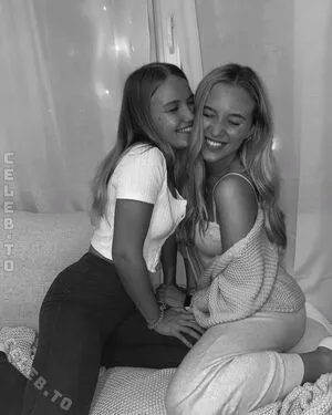 Stefaniekuesters OnlyFans Leaked Free Thumbnail Picture - #ArRO9Ax2su