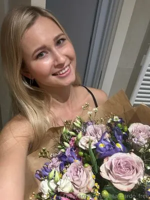 Stella Cardo Blog OnlyFans Leaked Free Thumbnail Picture - #s8XoAnB05j