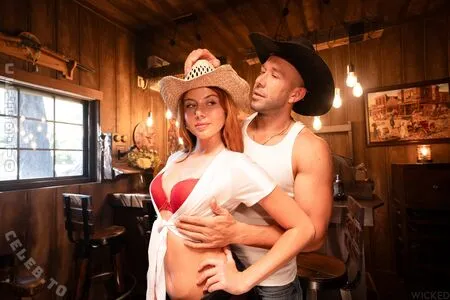 Stella Luxx OnlyFans Leaked Free Thumbnail Picture - #b1PLHbHpe5