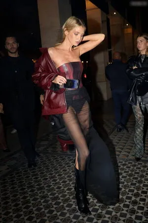 Stella Maxwell OnlyFans Leaked Free Thumbnail Picture - #2pGztmsHyS