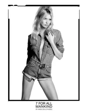Stella Maxwell OnlyFans Leaked Free Thumbnail Picture - #NpkjrJuPre