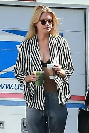 Stella Maxwell OnlyFans Leaked Free Thumbnail Picture - #PlLYsHKS9g