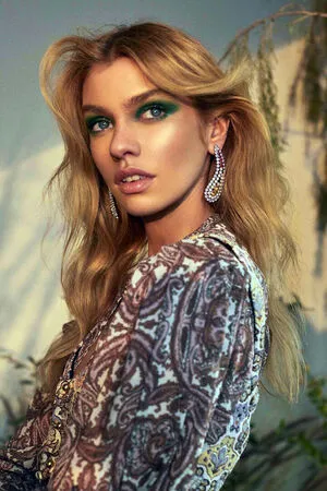 Stella Maxwell OnlyFans Leaked Free Thumbnail Picture - #RH2UAlJSG6