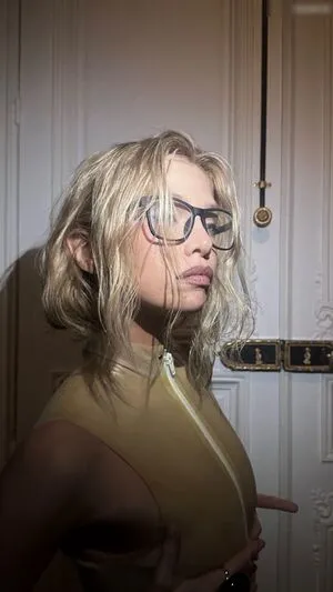 Stella Maxwell OnlyFans Leaked Free Thumbnail Picture - #chg2ppMXYU