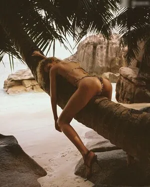 Stella Maxwell OnlyFans Leaked Free Thumbnail Picture - #mZvvBy7bdO