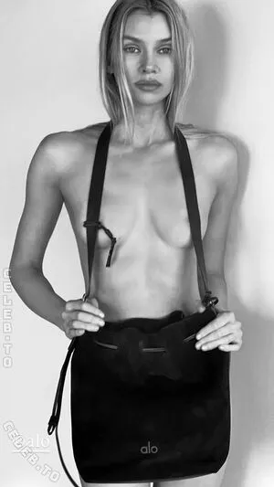 Stella Maxwell OnlyFans Leaked Free Thumbnail Picture - #n8sb4Pcbs4