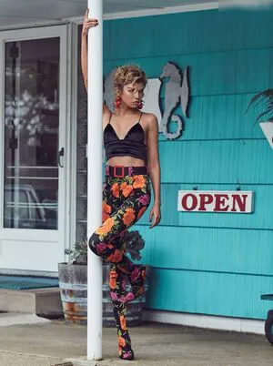 Stella Maxwell OnlyFans Leaked Free Thumbnail Picture - #oQs4z9Walb