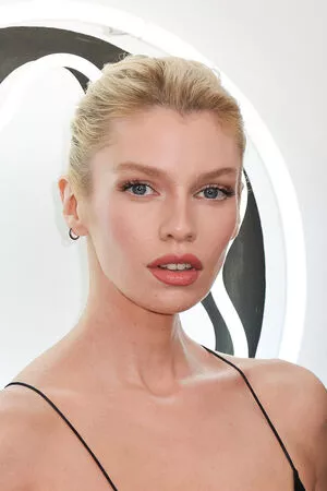 Stella Maxwell OnlyFans Leaked Free Thumbnail Picture - #pgs9BBP8AF