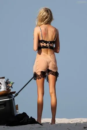 Stella Maxwell OnlyFans Leaked Free Thumbnail Picture - #seunyp4dVh