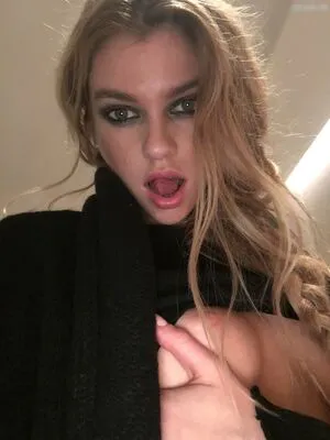 Stella Maxwell OnlyFans Leaked Free Thumbnail Picture - #shjKFlds0m