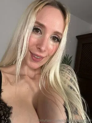 Stellacinderella69 OnlyFans Leaked Free Thumbnail Picture - #27KMekEJ75