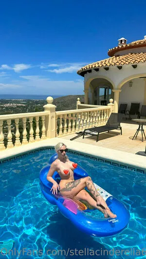 Stellacinderella69 OnlyFans Leaked Free Thumbnail Picture - #An8WuhITH5