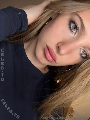 Stellas Secret0 OnlyFans Leaked Free Thumbnail Picture - #a6sflofdLi