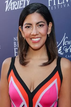 Stephanie Beatriz OnlyFans Leaked Free Thumbnail Picture - #JXhMyq16UK