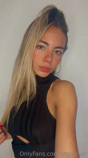Steplover OnlyFans Leaked Free Thumbnail Picture - #7yN9DkaOz1