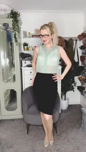 Stepmomfantasy OnlyFans Leaked Free Thumbnail Picture - #uLj1H9hTBg