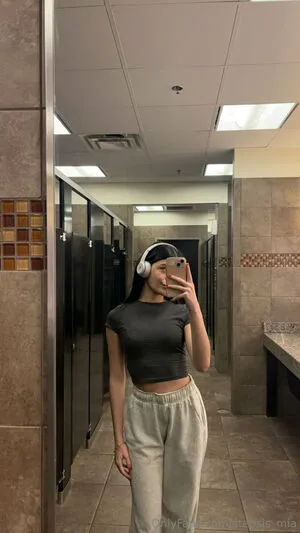 Stepsis Mia OnlyFans Leaked Free Thumbnail Picture - #C309e35Cv3