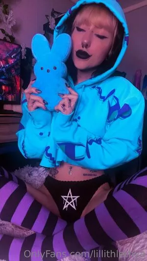 Stepsislillith OnlyFans Leaked Free Thumbnail Picture - #nTWKttw3l6