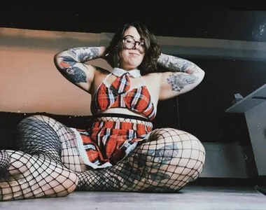 Stepstool Sarah OnlyFans Leaked Free Thumbnail Picture - #77DtROjzzE