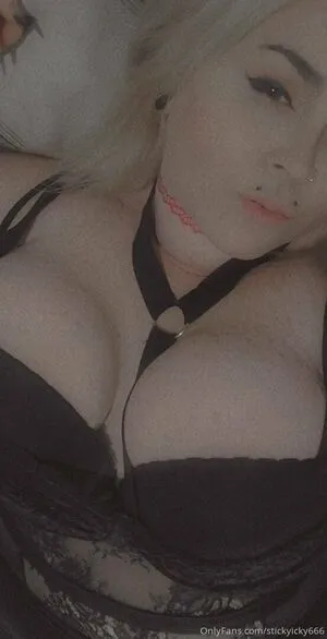 Stickyicky666 OnlyFans Leaked Free Thumbnail Picture - #7XKEZFeIi0