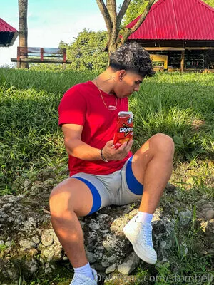 Stombell OnlyFans Leaked Free Thumbnail Picture - #8yrtcjaw4v