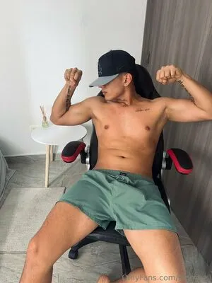 Stombell OnlyFans Leaked Free Thumbnail Picture - #DnVIJqpAUw