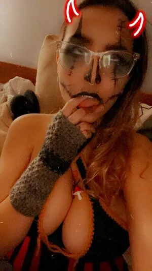 Stoned On Sage OnlyFans Leaked Free Thumbnail Picture - #kduO9kX6CI