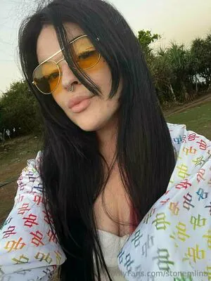 Stonemlina OnlyFans Leaked Free Thumbnail Picture - #YY6AlrfIZR