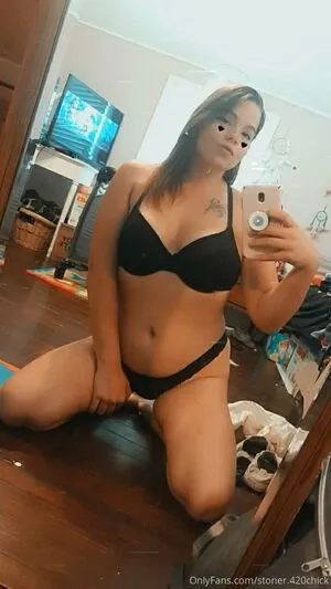 Stoner 420chick OnlyFans Leaked Free Thumbnail Picture - #9ua15jcB4W