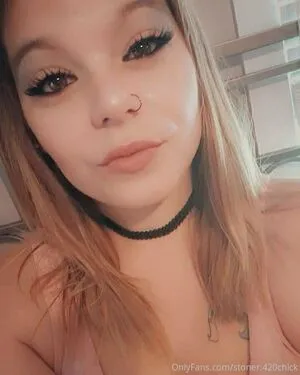 Stoner 420chick OnlyFans Leaked Free Thumbnail Picture - #PFRUEEImFz