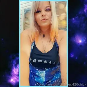 Stoner 420chick OnlyFans Leaked Free Thumbnail Picture - #u4dKtFMiW0