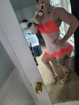 Stoner Wife91 OnlyFans Leaked Free Thumbnail Picture - #Ra0VUDrGTu