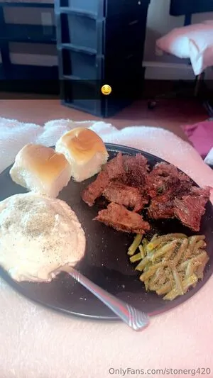 Stonerg420 OnlyFans Leaked Free Thumbnail Picture - #39FZ79EPom