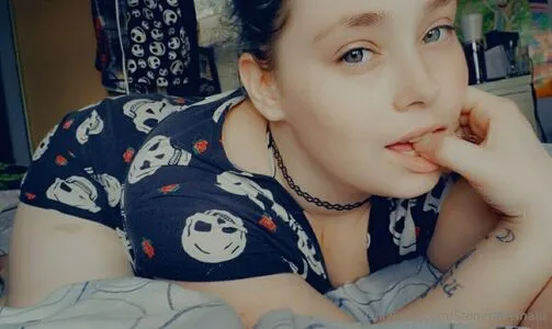 Stonermermaid420 OnlyFans Leaked Free Thumbnail Picture - #fgehcMVUIM
