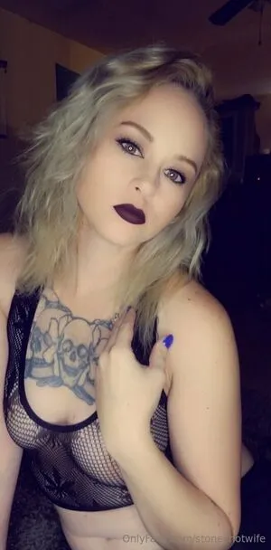 Stoneyhotwifefree OnlyFans Leaked Free Thumbnail Picture - #phCizOpUNT
