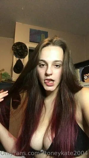 Stoneykate2004 OnlyFans Leaked Free Thumbnail Picture - #SoWuRPubne