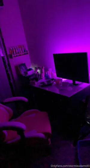 Stormieadams93 OnlyFans Leaked Free Thumbnail Picture - #QnKyftfb0X