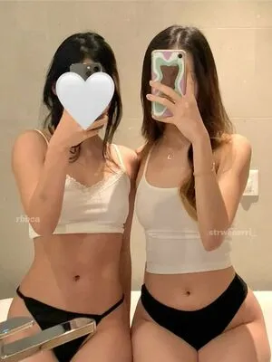 Strawbaerri OnlyFans Leaked Free Thumbnail Picture - #UuoCahxz7m