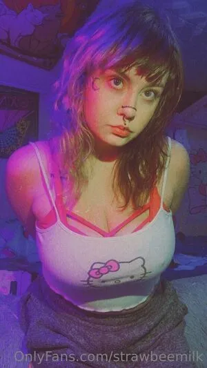 Strawbeemilk OnlyFans Leaked Free Thumbnail Picture - #YPCXKABAM2