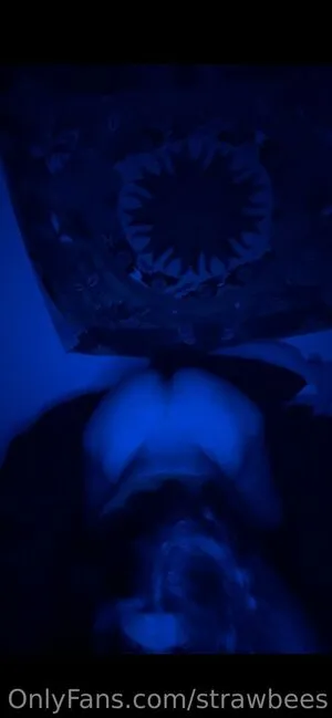 Strawbees OnlyFans Leaked Free Thumbnail Picture - #4Gx93z0IOI